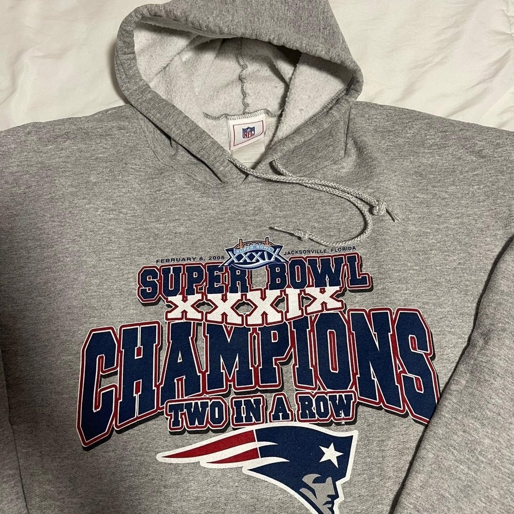 2005 NFL New England Patriots Super Bowl XXXIX Champions Two in a Row‎ Hoodie L
